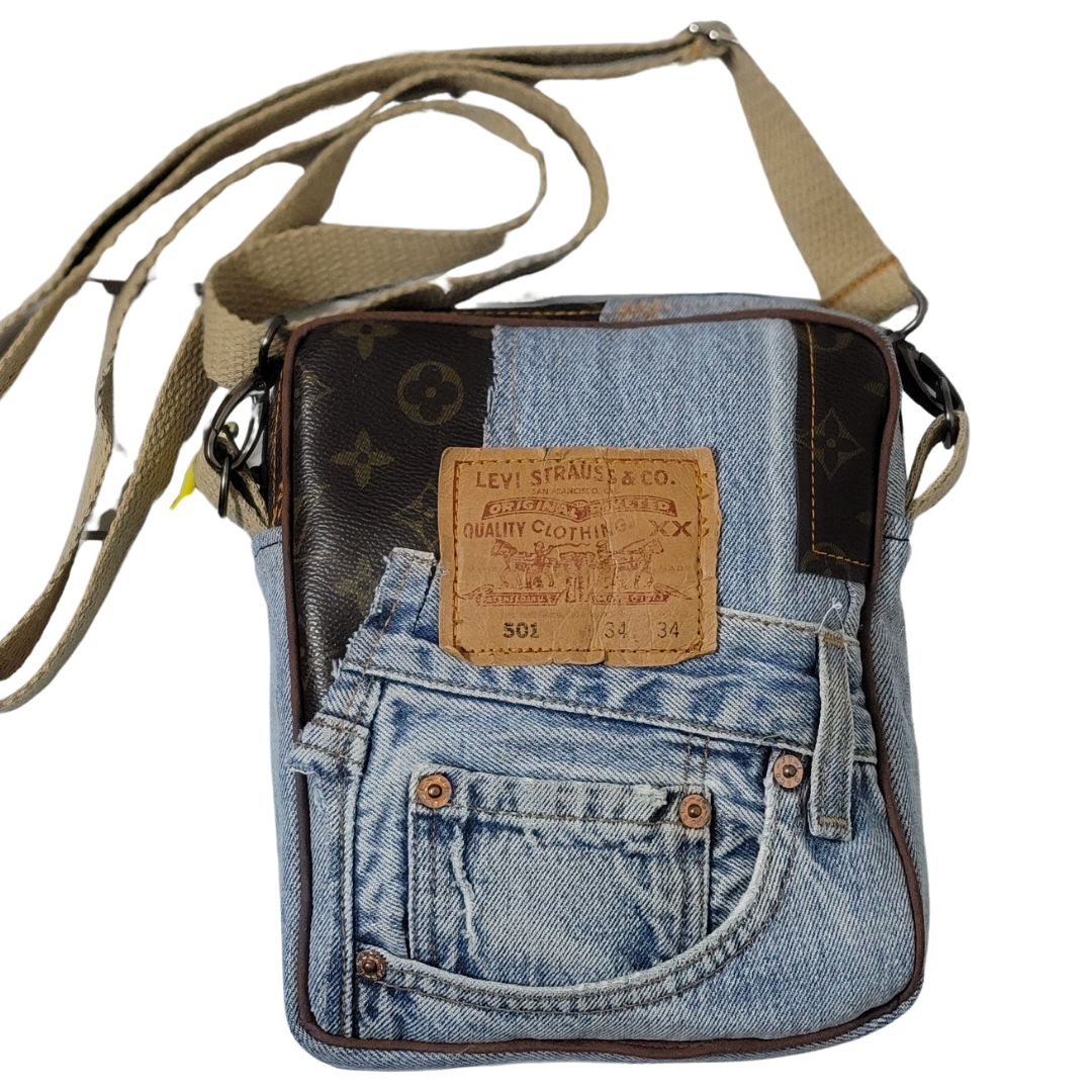 GCB Upcycled Messenger